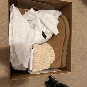 Brand new CLASSIC SOLENE MINI Uggs